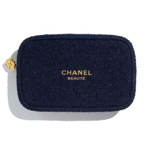 CHANEL Beauty Makeup Bag 2025 HOLIDAY LIMITED EDITION NIB AUTHENTIC - Picture 2 of 16